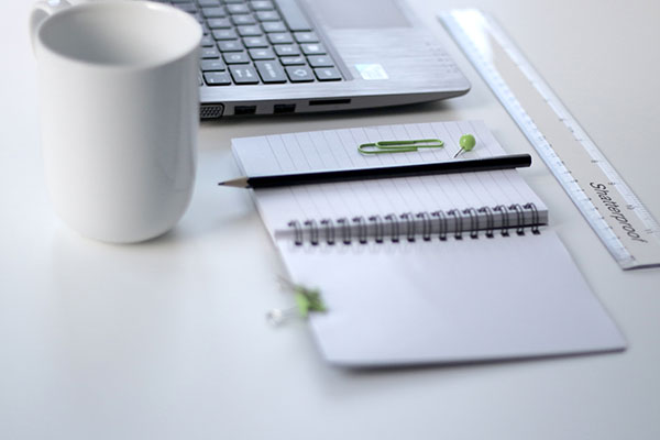 Mug with notebook