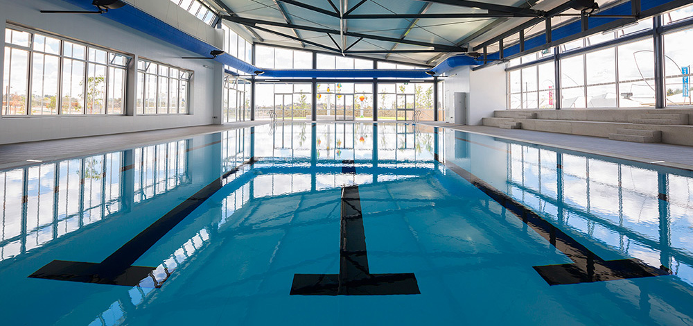 Image of Club Googong pool