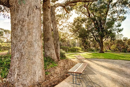 Lakelands Estate Pocket Park