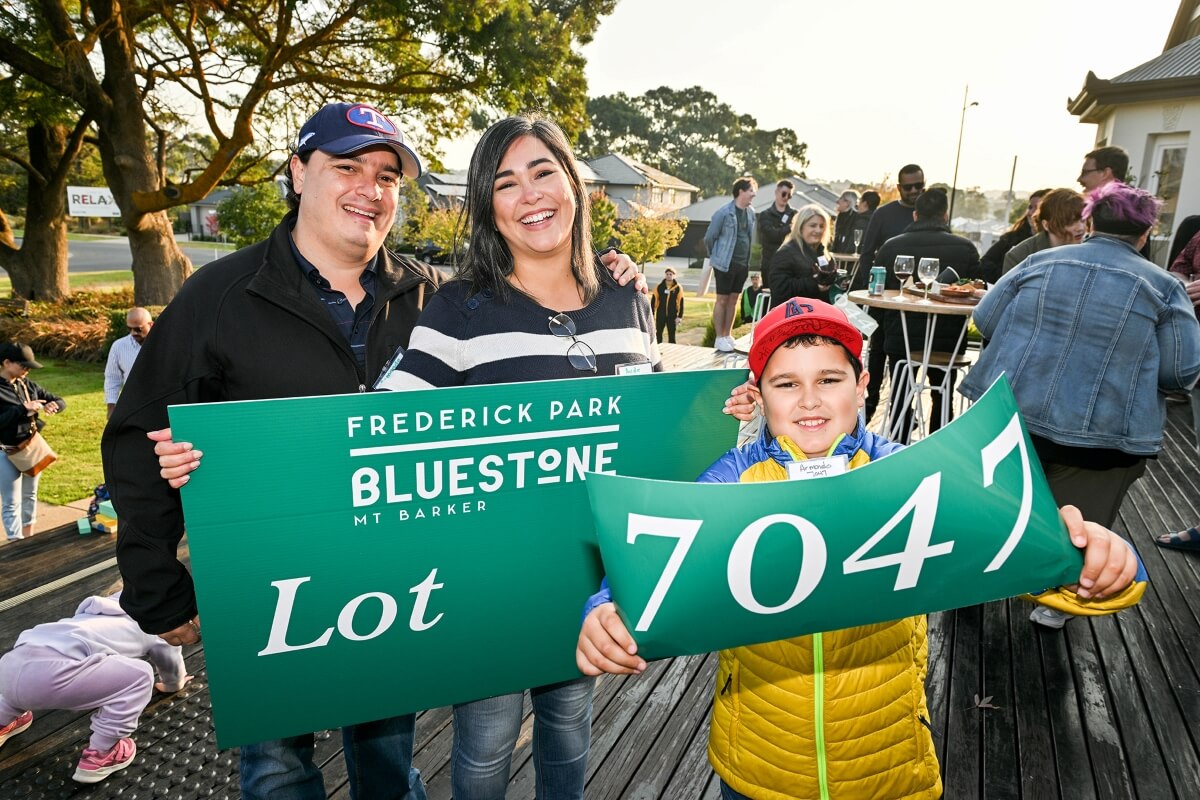 Bluestone Meet Neighbour 7A 2024