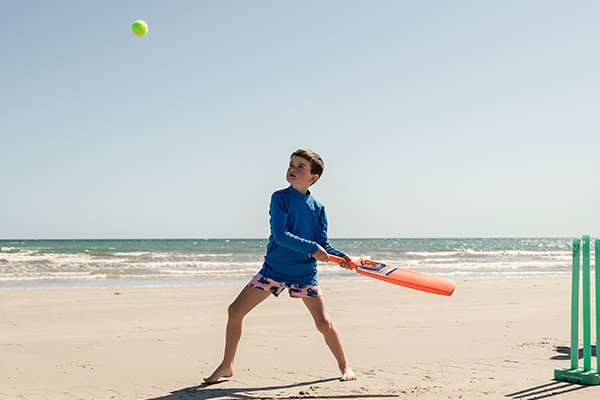 fl_homepage-grid_beach-cricket