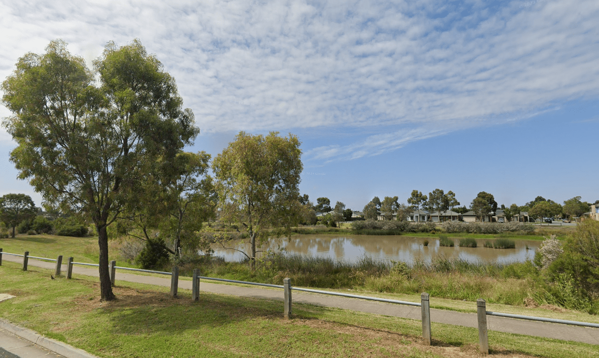 Tarneit Lakes2