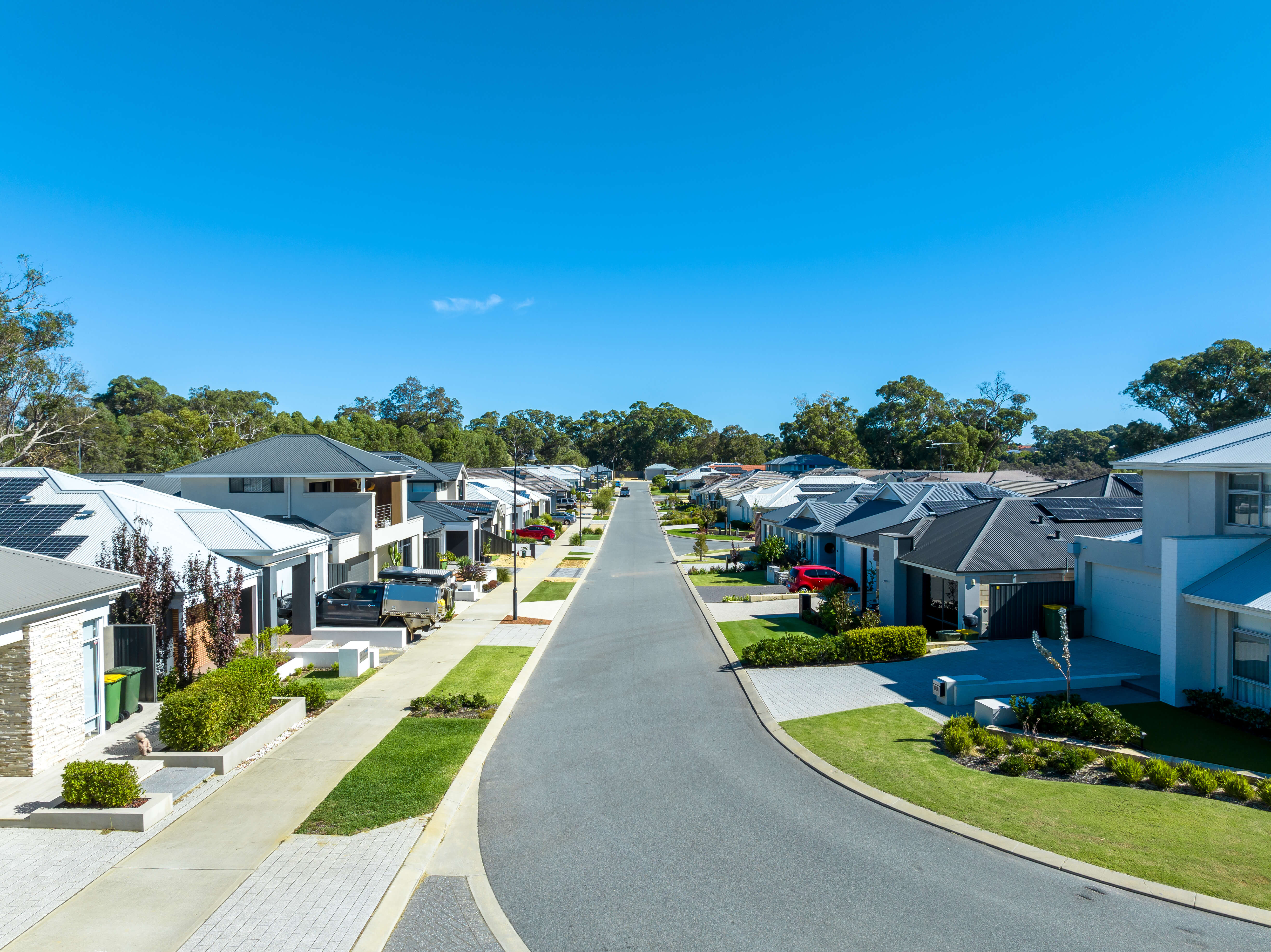 lakelandsestate_streetscape