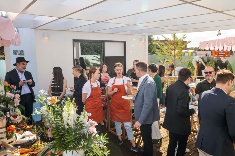 corp_NewsAndEvents_FortLargsfreshMarketimage4