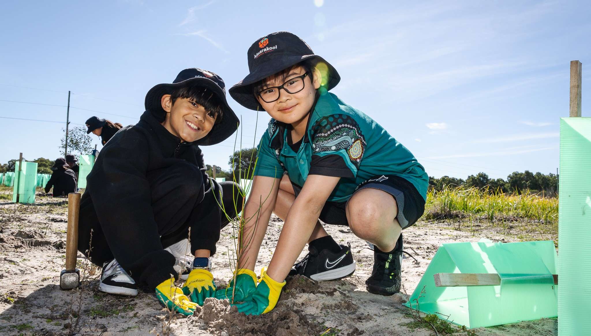 Peet Communities Come Together for National Tree Planting Day
